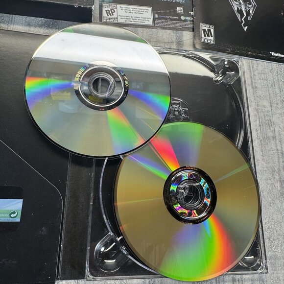 The Elder Scrolls V Skyrim Collectors Edition Xbox 360 Complete w Map Manual CIB - Picture 3 of 12